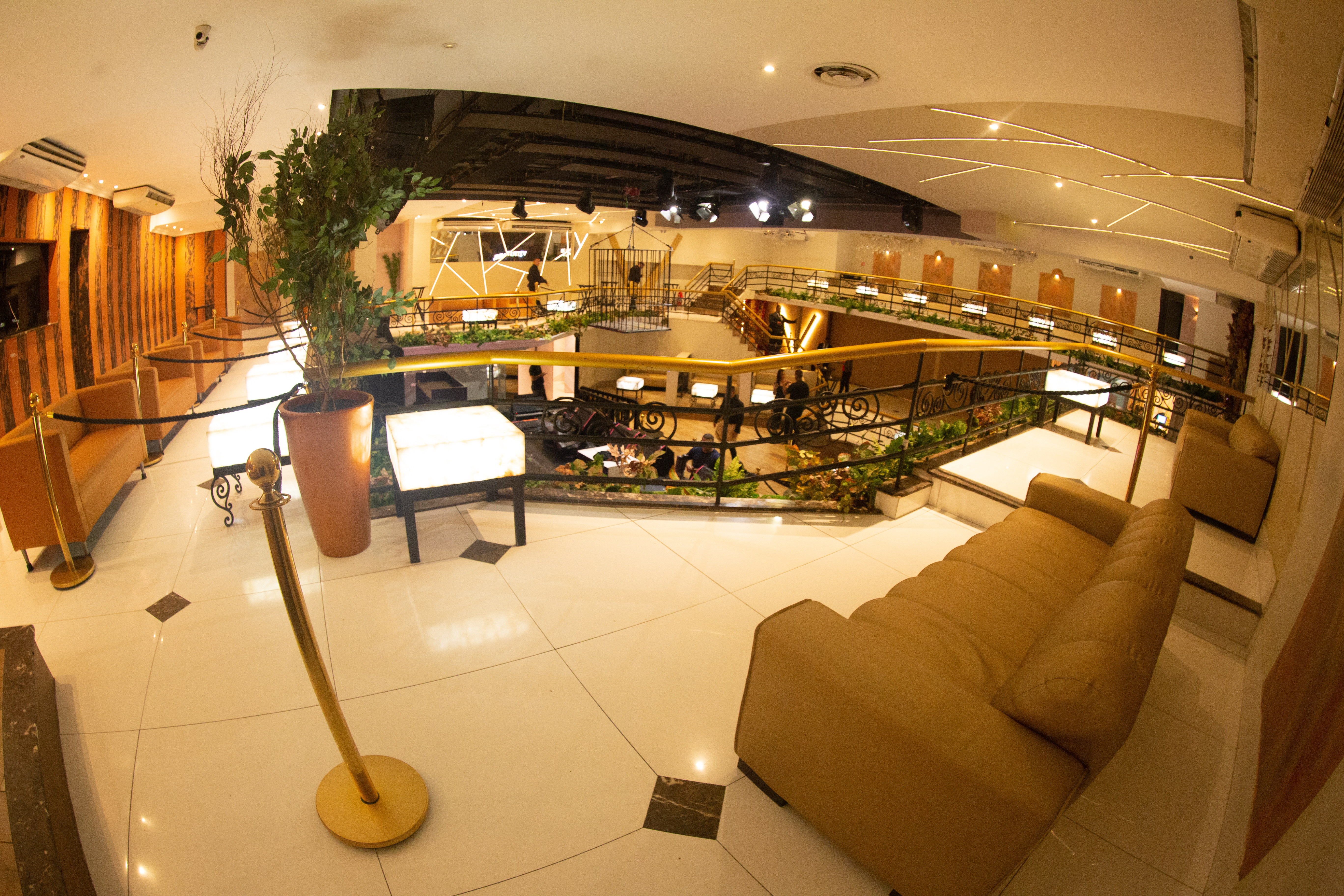 Vitrinni Lounge Beer - Galeria 14